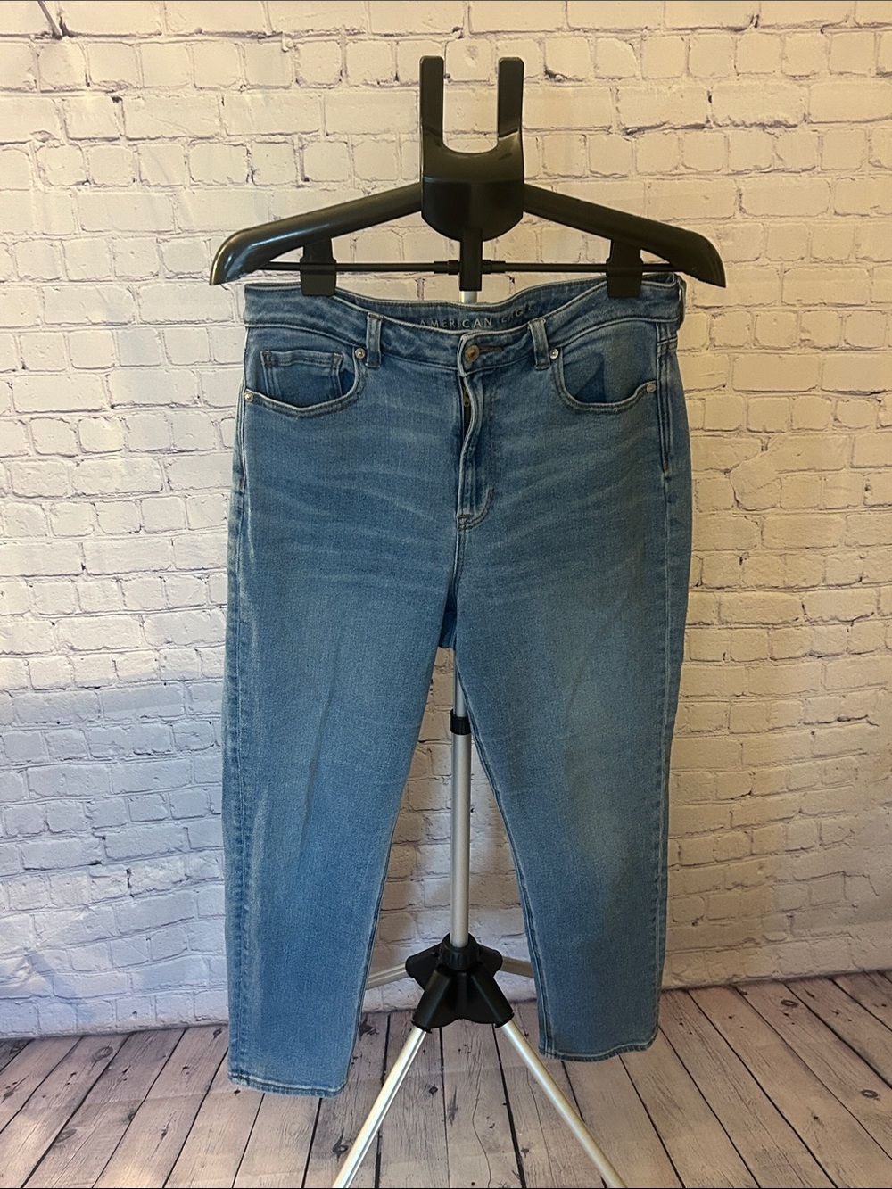 American Eagle Outfitters Light Blue Mom Jeans 10 Regular